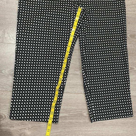 NWOT Unlisted Kenneth Cole Black and White Stretch Capri 10 - Picture 13 of 14